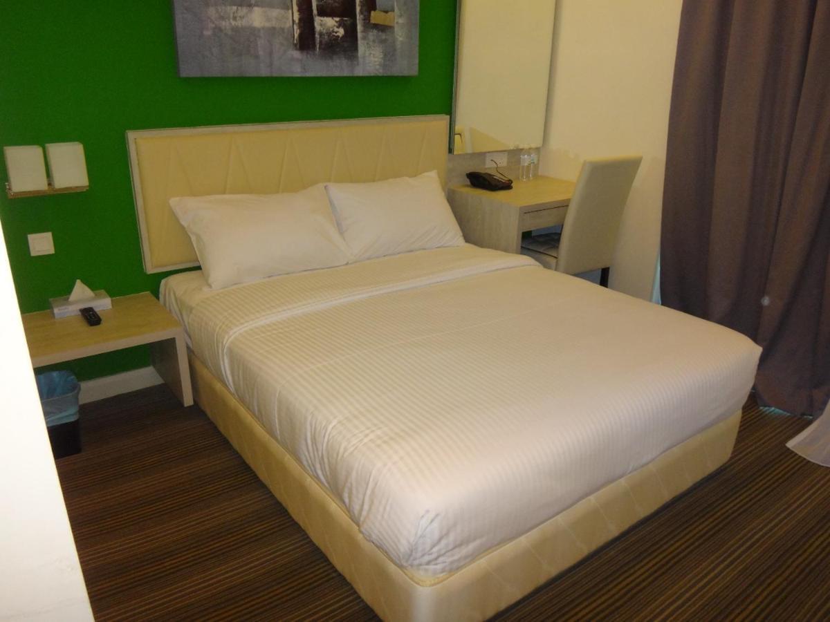 Kosma Business Hotel Kuantan Exterior foto